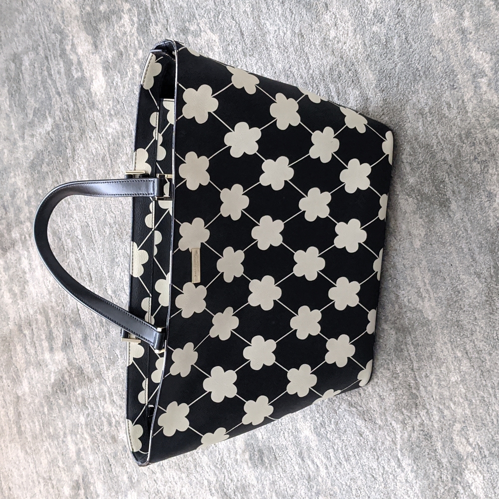 Kate Spade Tote - Picture 1 of 9